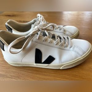 Veja Esplar white sneakers size 9